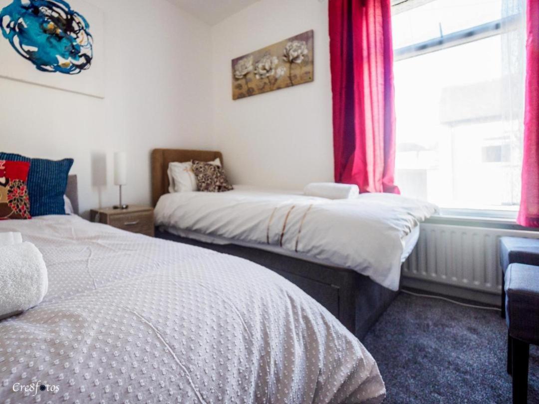 12 Cornwallis Lodge Family Room 2 Stoke-on-Trent Buitenkant foto