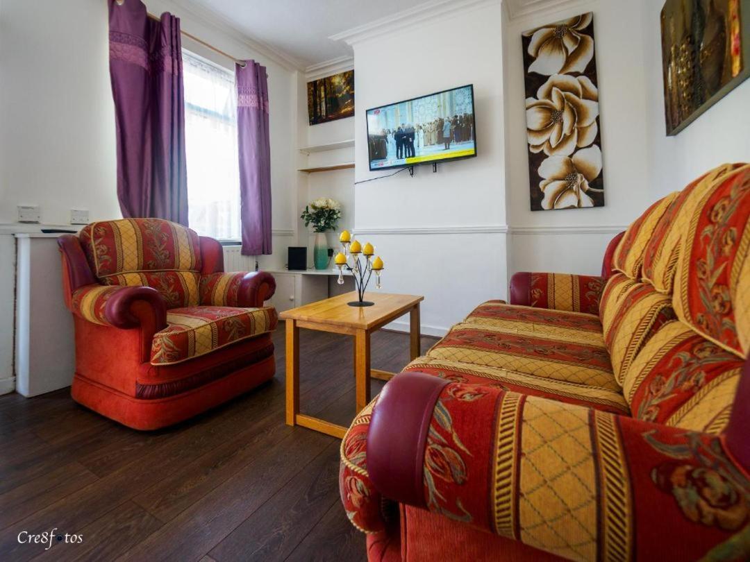 12 Cornwallis Lodge Family Room 2 Stoke-on-Trent Buitenkant foto