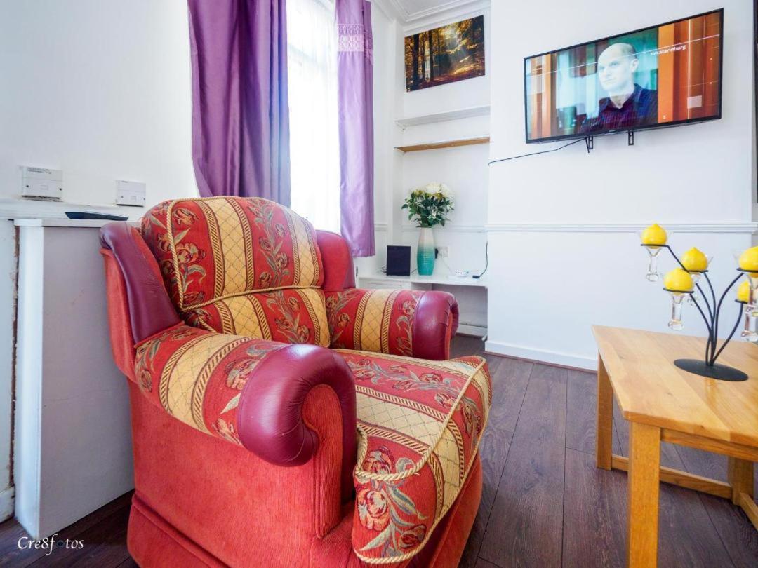 12 Cornwallis Lodge Family Room 2 Stoke-on-Trent Buitenkant foto