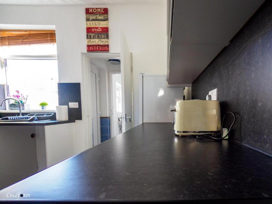 12 Cornwallis Lodge Family Room 2 Stoke-on-Trent Buitenkant foto