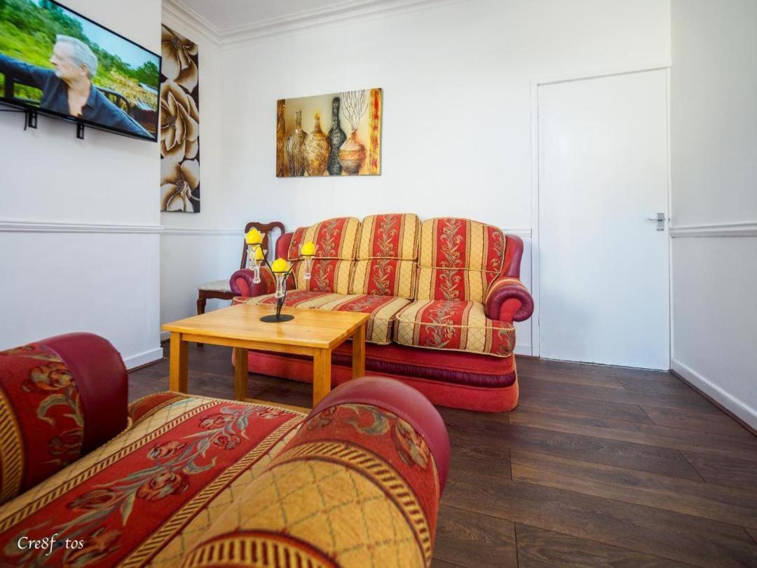 12 Cornwallis Lodge Family Room 2 Stoke-on-Trent Buitenkant foto