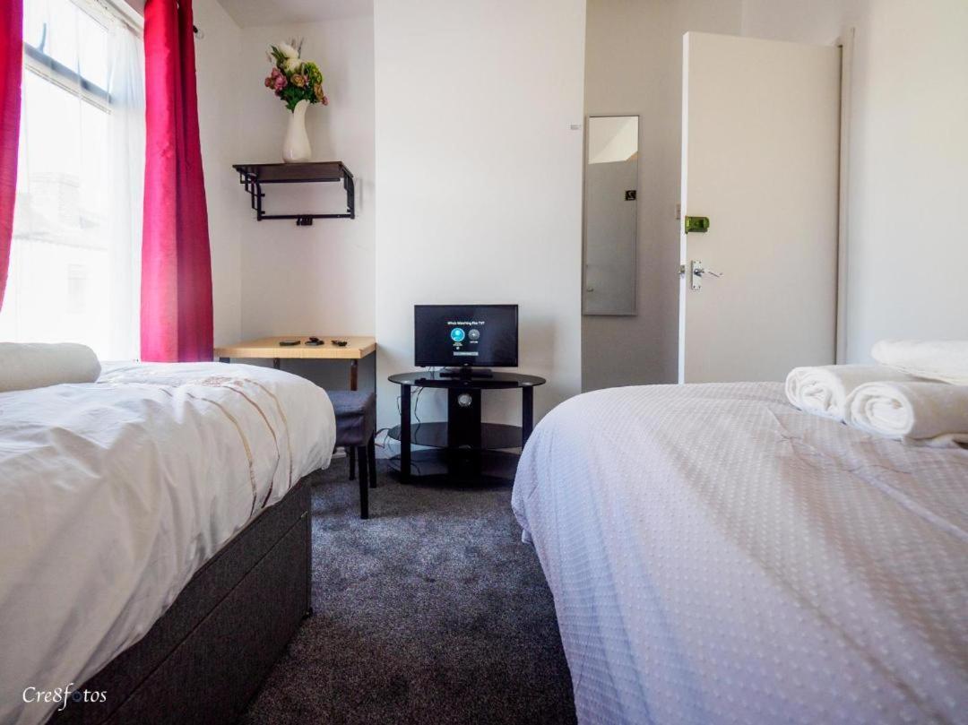 12 Cornwallis Lodge Family Room 2 Stoke-on-Trent Buitenkant foto